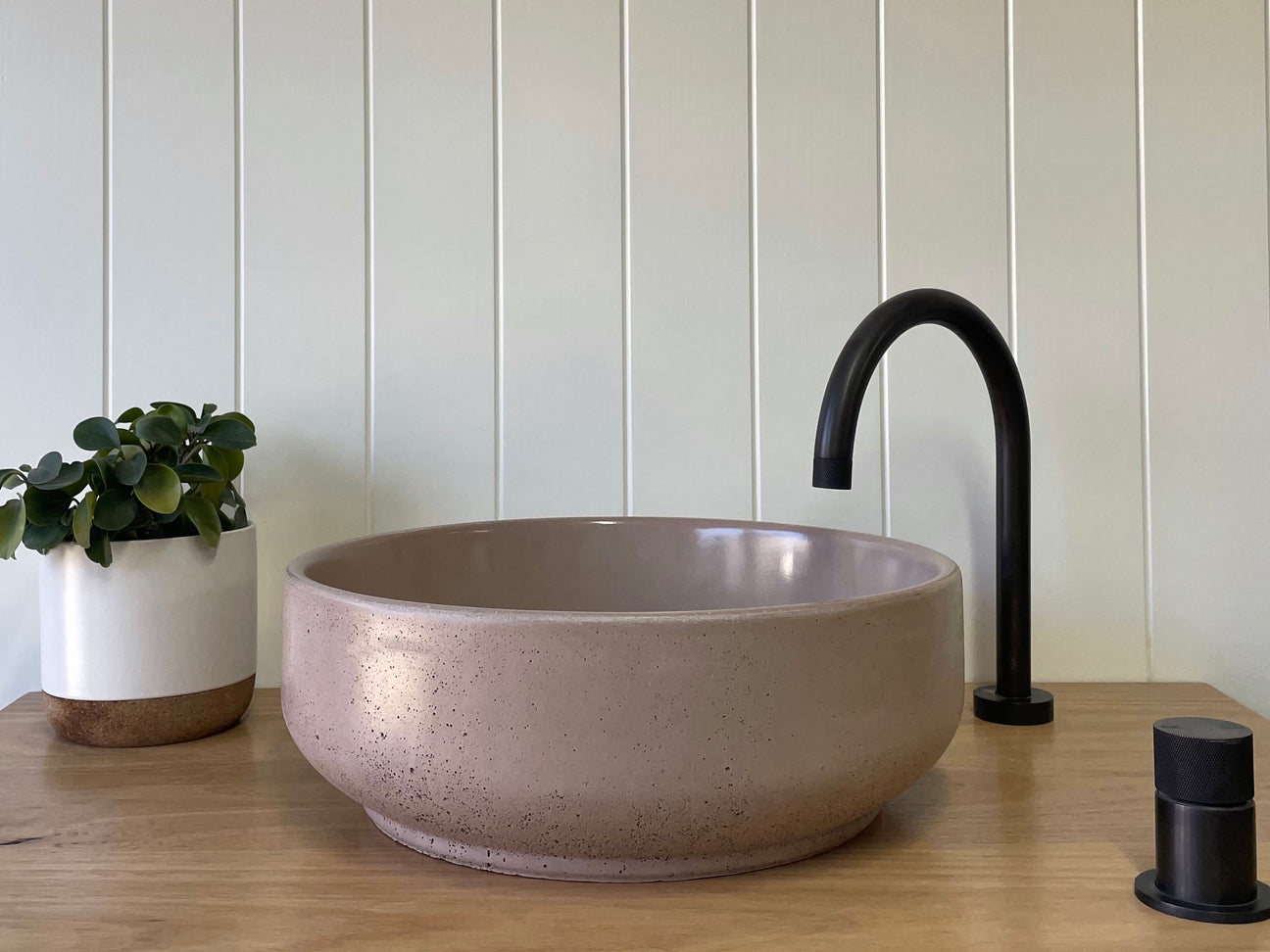 Ready to ship Lauren Round Basin in Mushroom